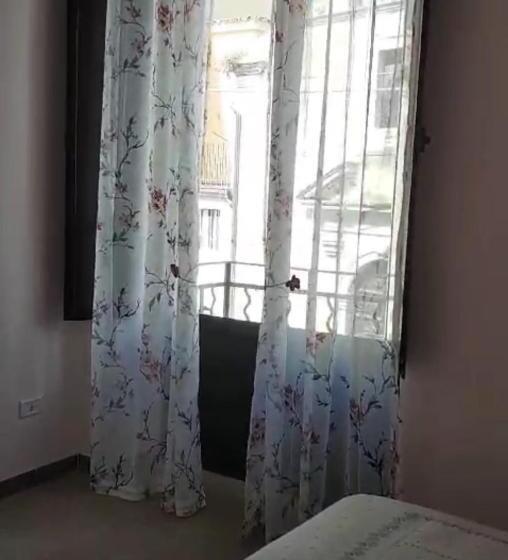 مبيت وإفطار Sicily O Clock Room