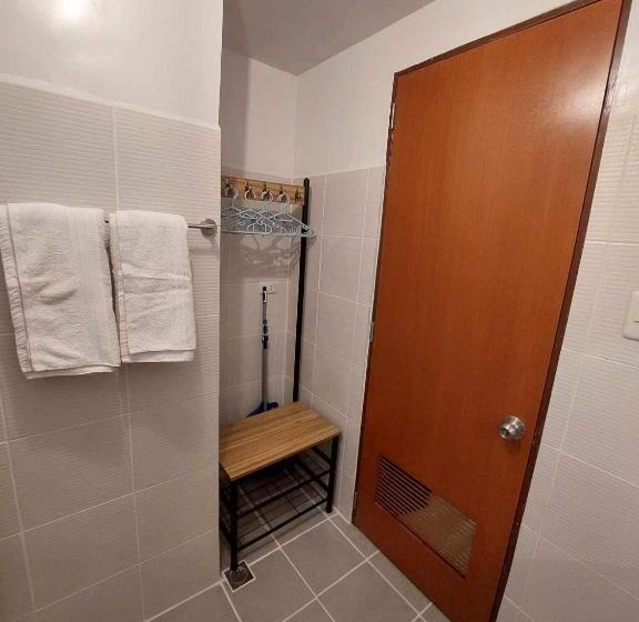 Comfy Unit With Fast Wifi Along Lacson St