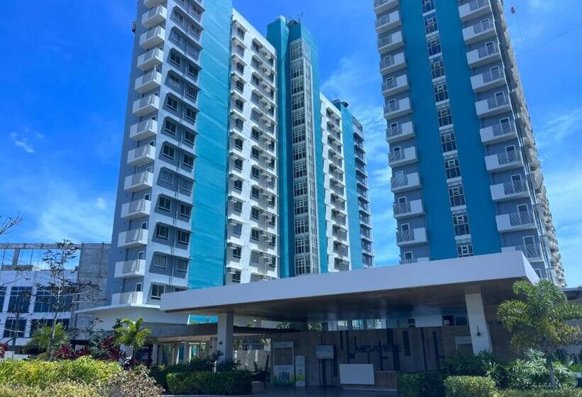 Comfy Unit With Fast Wifi Along Lacson St