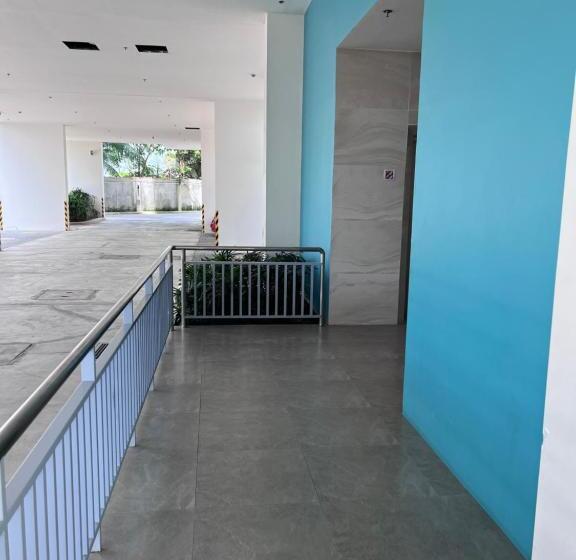 Comfy Unit With Fast Wifi Along Lacson St