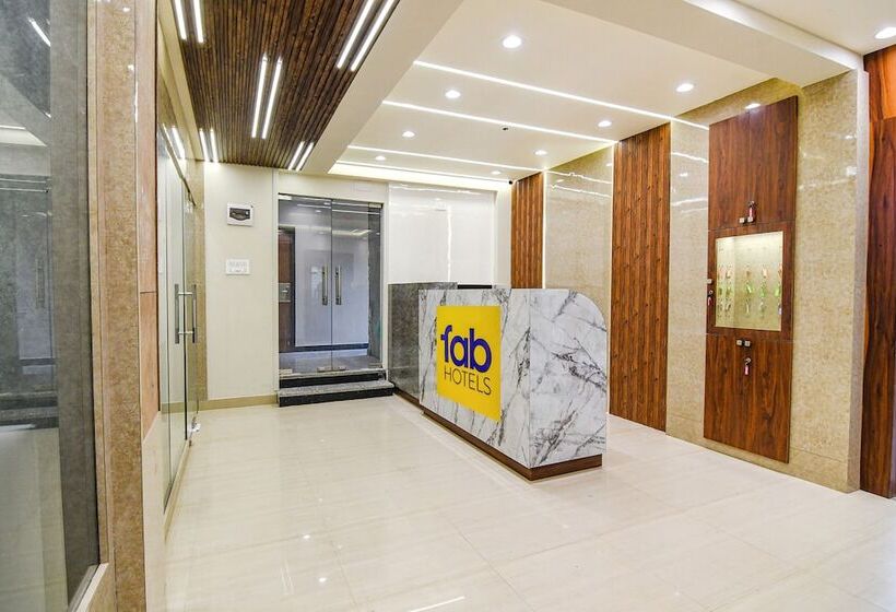 Fabhotel The Luxurie International