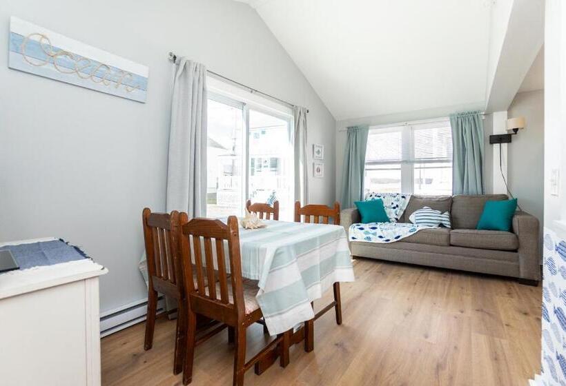 Hampton Beach Seaside Villa Unit 1
