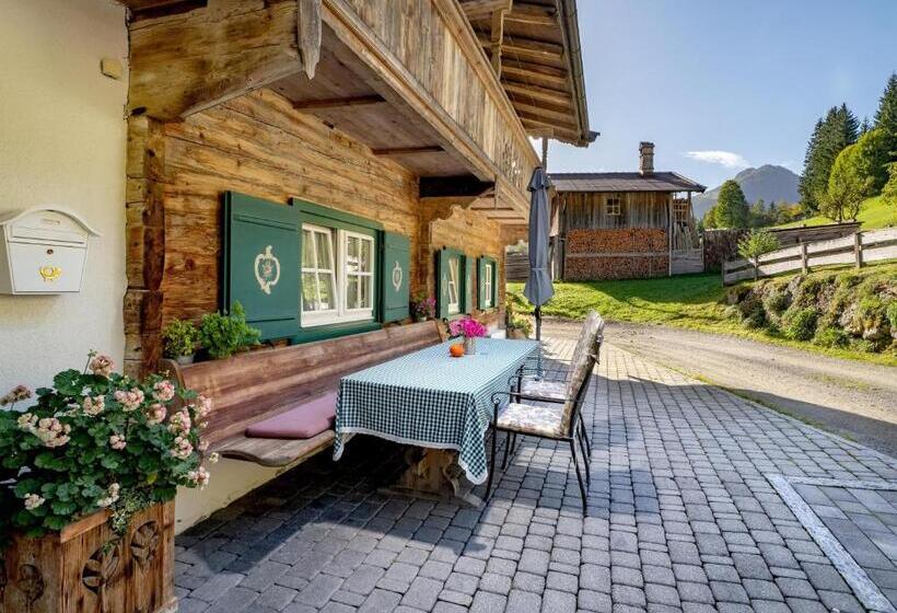 ホテル Appartement Hintermitterast