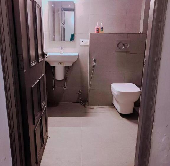 Clovetree Clark Inn Hotel Jamal Road Patna Close To Patna Junction & Gandhi Maidan