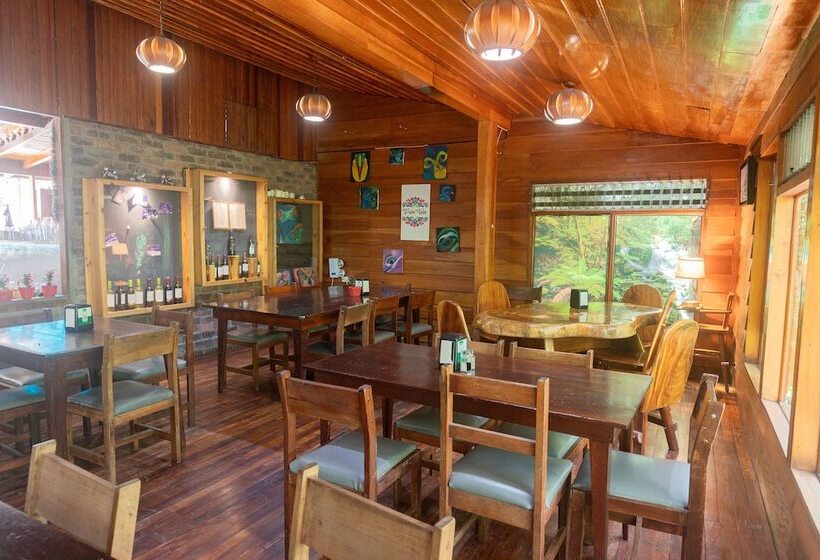 ホテル Elida Lodge Monteverde