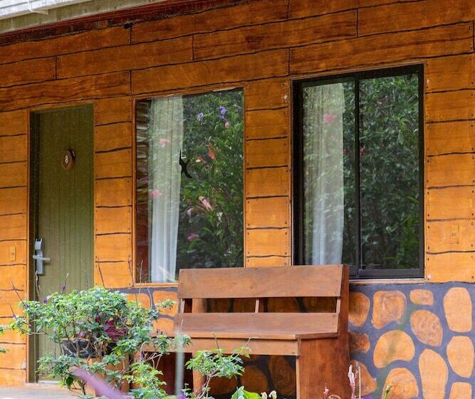 ホテル Elida Lodge Monteverde