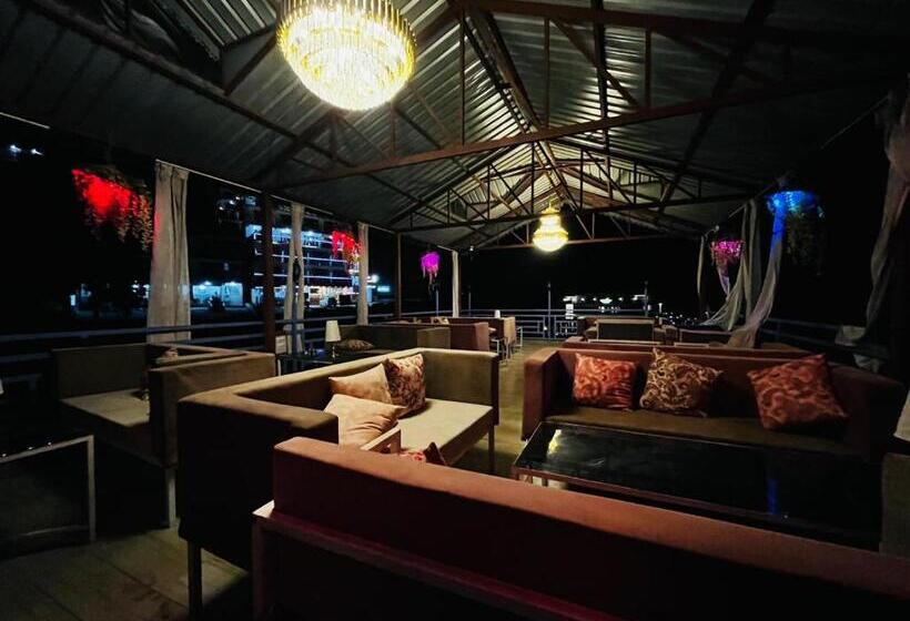 בית מלון כפרי House Of Hills