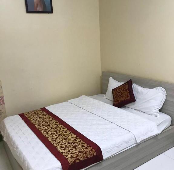 هتل Khách Sạn Nguyễn Long