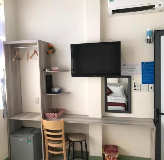 هتل Khách Sạn Nguyễn Long