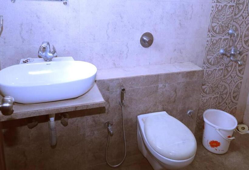 בית מלון כפרי Kings Resort