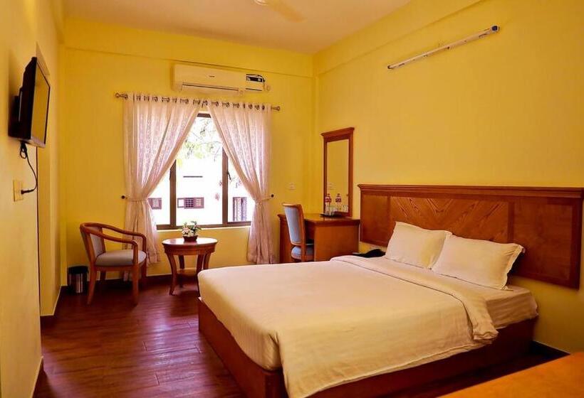 호텔 Kollam Beach Resort