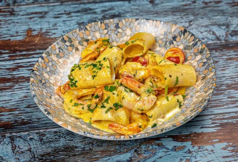 ホテル La Strada The Villa