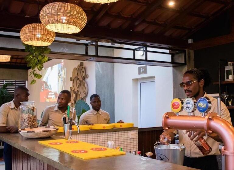 هتل Locanda Group B&b