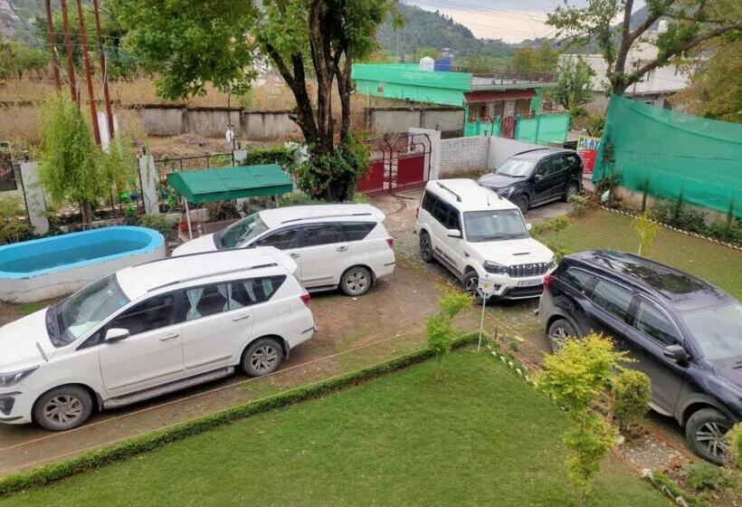 בית מלון כפרי Goroomgo Mountain Mist Home Stay Bhimtal