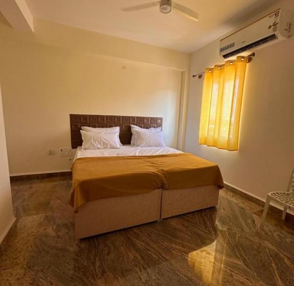 בית מלון כפרי Mps Sai Palace