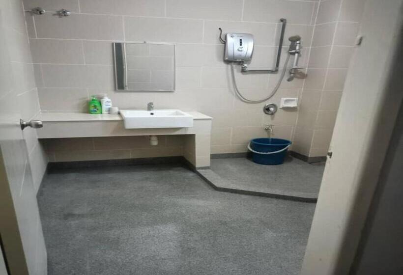 فندق Oyo 90965 Lakut Valley Homestay