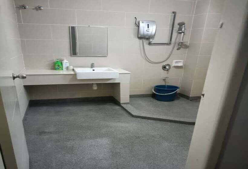 فندق Oyo 90965 Lakut Valley Homestay