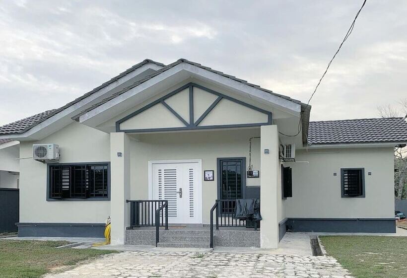 فندق Oyo 90965 Lakut Valley Homestay