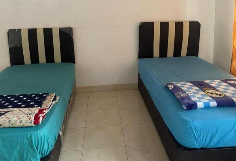 호텔 Oyo 93849 Kng Homestay Syariah