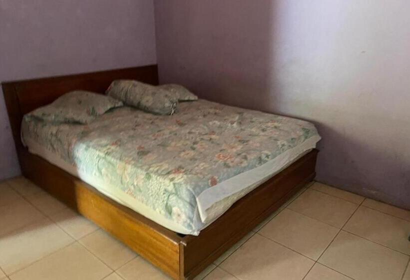 호텔 Oyo 93849 Kng Homestay Syariah