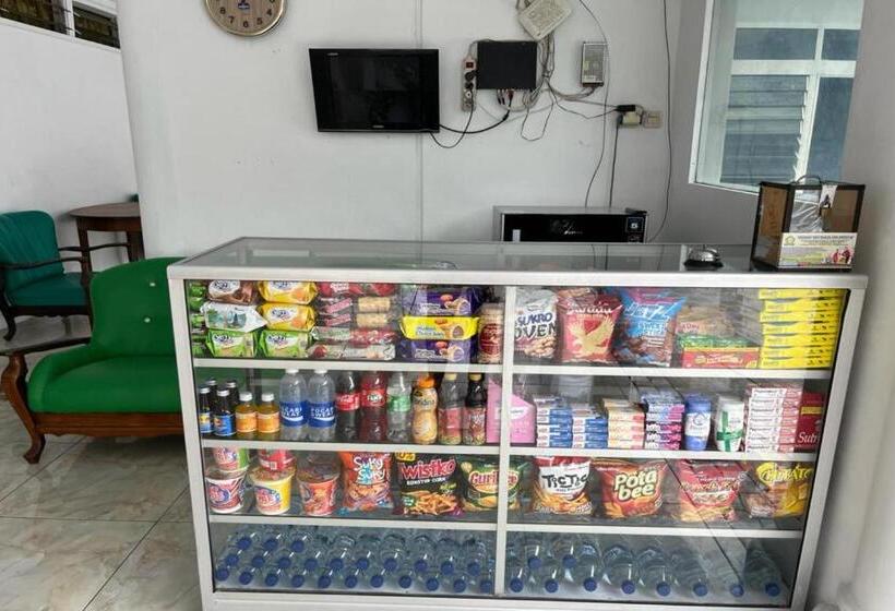 酒店 Oyo 93850 Njy House Syariah