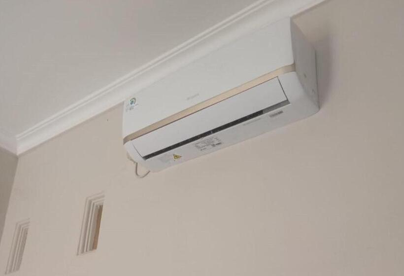 فندق Oyo 93850 Njy House Syariah