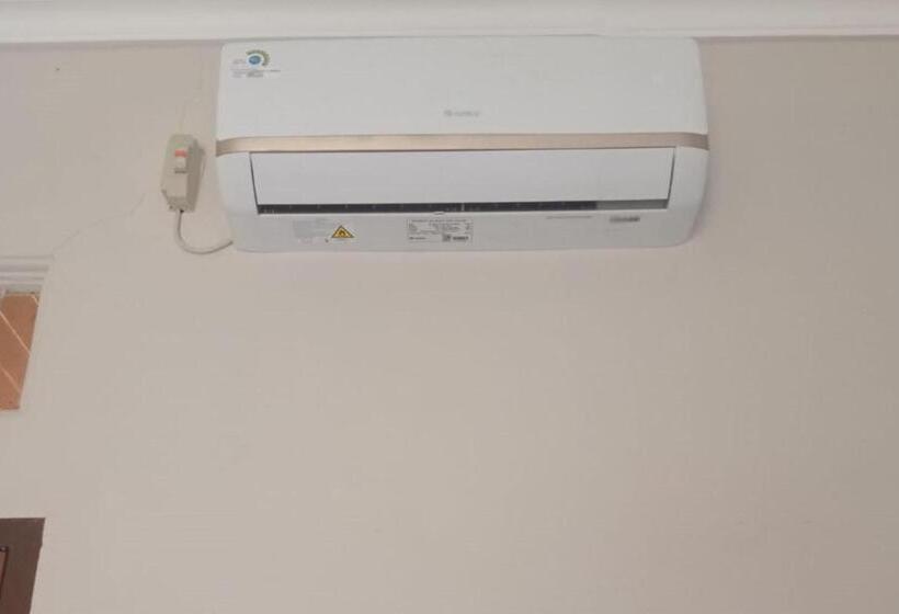 فندق Oyo 93850 Njy House Syariah