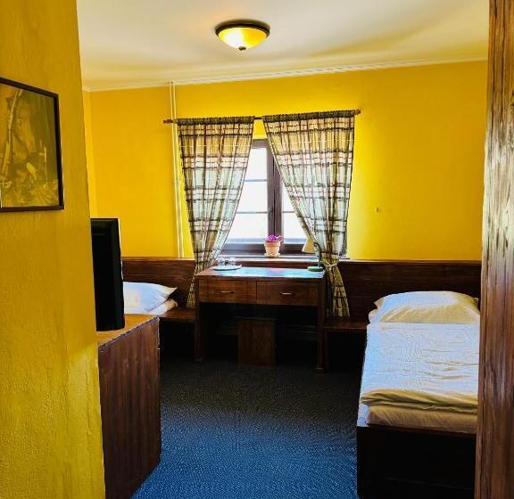 酒店 Penzion Myslivna