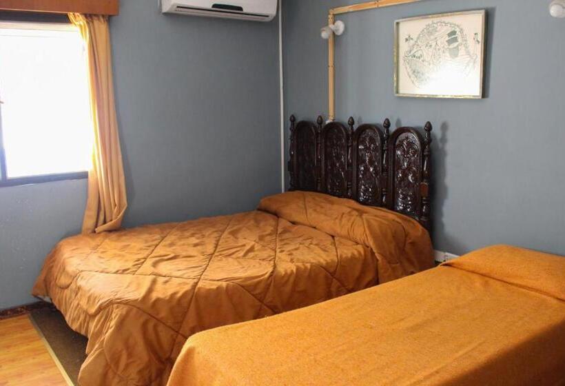 Hotel Puerta Del Sol