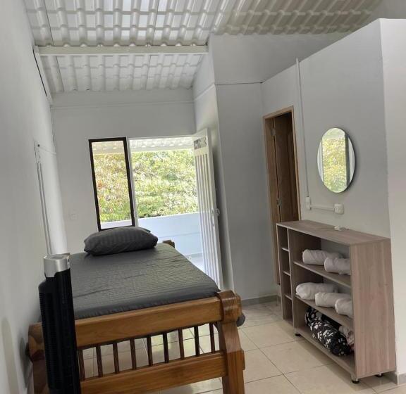 בית מלון כפרי Rancho La Critalina