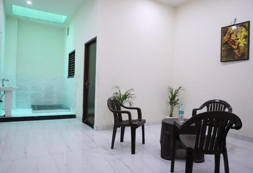 Отель Rang Vilas Residency Vrindavan