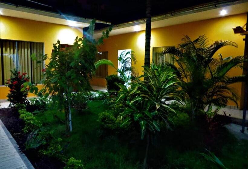 ホテル Rentvistaverde