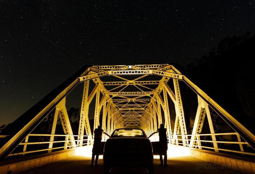 בית מלון כפרי Silver Fern By The Hillside
