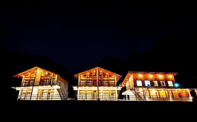 בית מלון כפרי Silver Fern By The Hillside