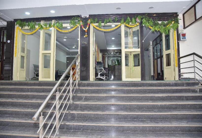 Hotel Tanish, Lodging, Boarding And Resturant