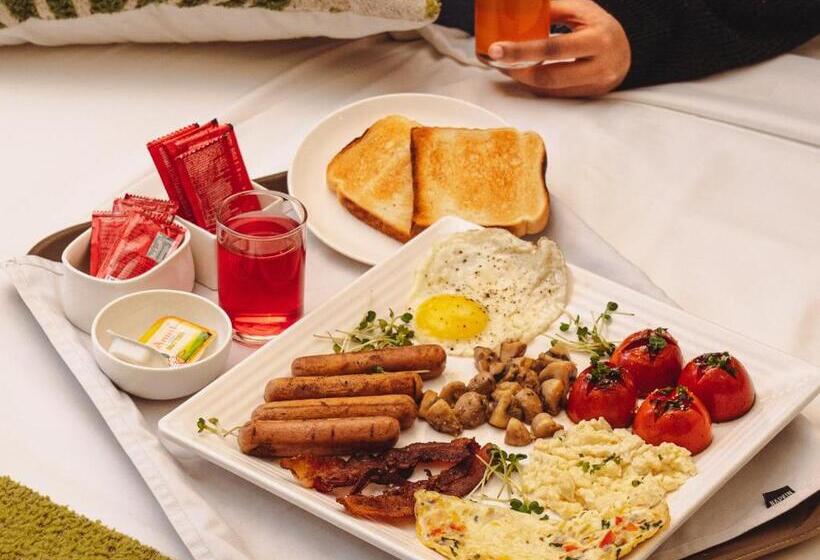 호텔 The Manor House Rajpur Road