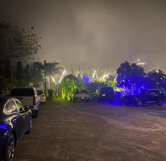 هتل Thung Lũng Ba đồi Chè