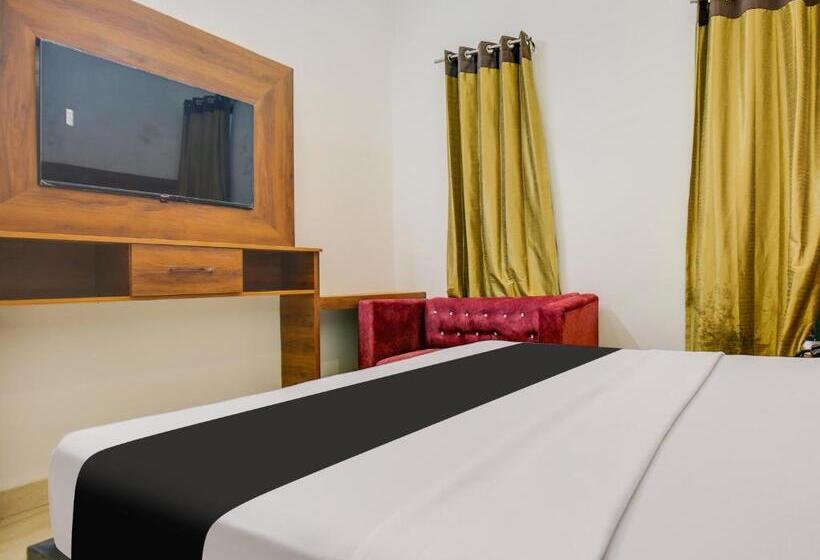 Oyo Shree Ji Hotel & Banquet