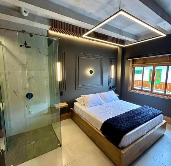 پانسیون Bindi