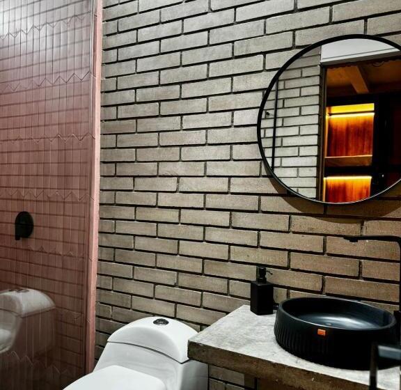 پانسیون Bindi