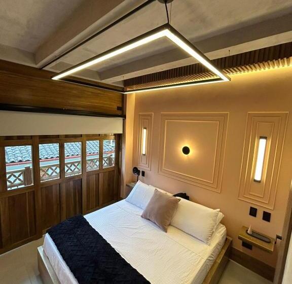 پانسیون Bindi