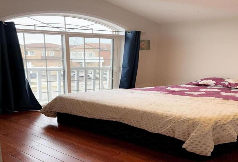 Пансион Bright Queen Room