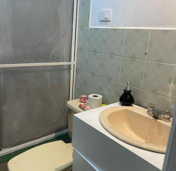 Пансион Broadway Suites