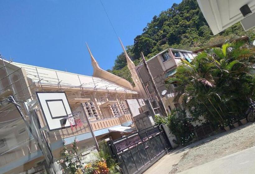 پانسیون Carandangfam Inn