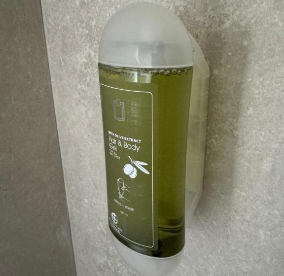 펜션 Suite Avec Balcon, Kitchenette équipée, Douche, Baignoire, Wc Et Bureau