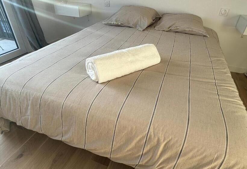 펜션 Suite Avec Balcon, Kitchenette équipée, Douche, Baignoire, Wc Et Bureau