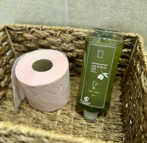 펜션 Suite Avec Balcon, Kitchenette équipée, Douche, Baignoire, Wc Et Bureau