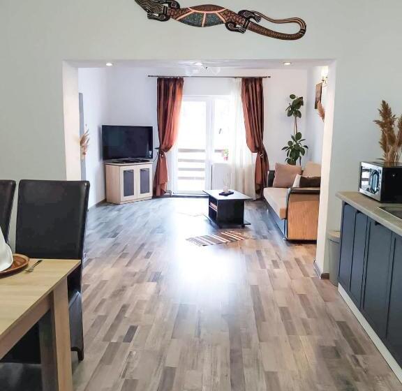 פנסיון Hilltop House