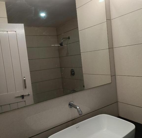 بنسيون Iskcon Temple Vadodara