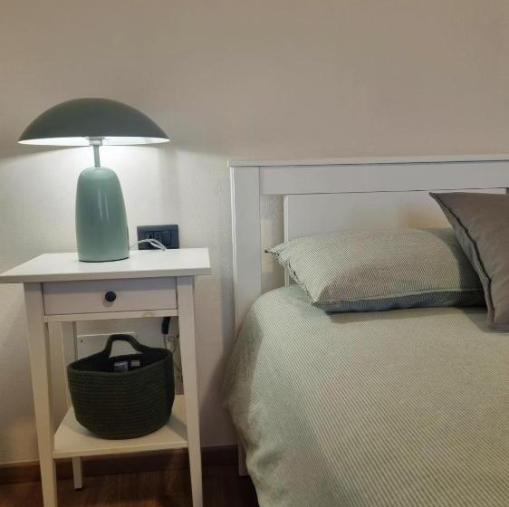 بنسيون L Oasi Amena   Camera Salvia